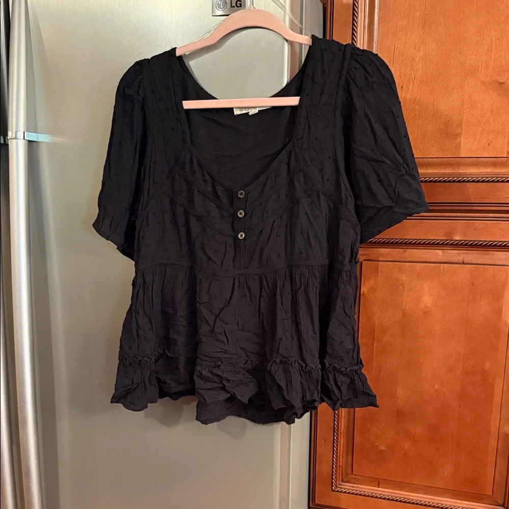 Rewind Black Ruffled Blouse - Picture 1 of 2